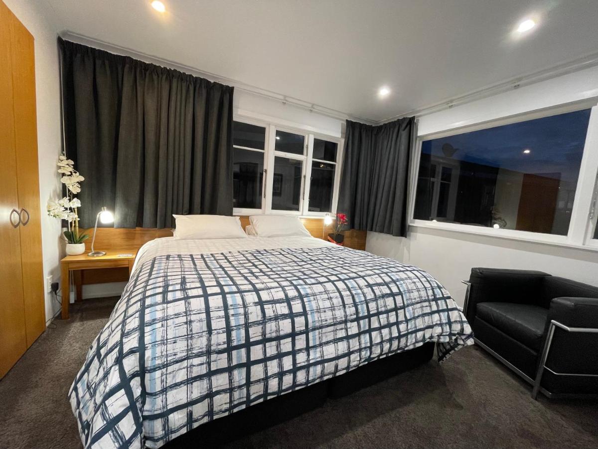 Ocean Front East End Beach House New Plymouth Zewnętrze zdjęcie