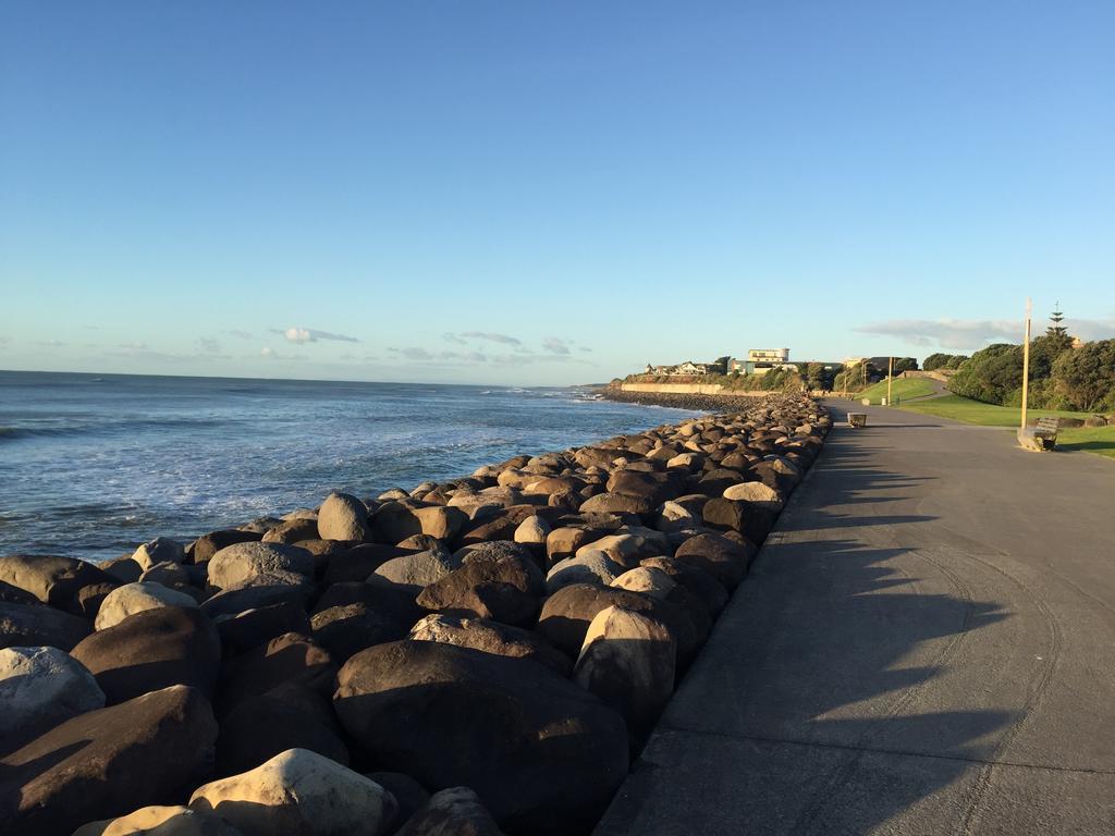 Ocean Front East End Beach House New Plymouth Zewnętrze zdjęcie